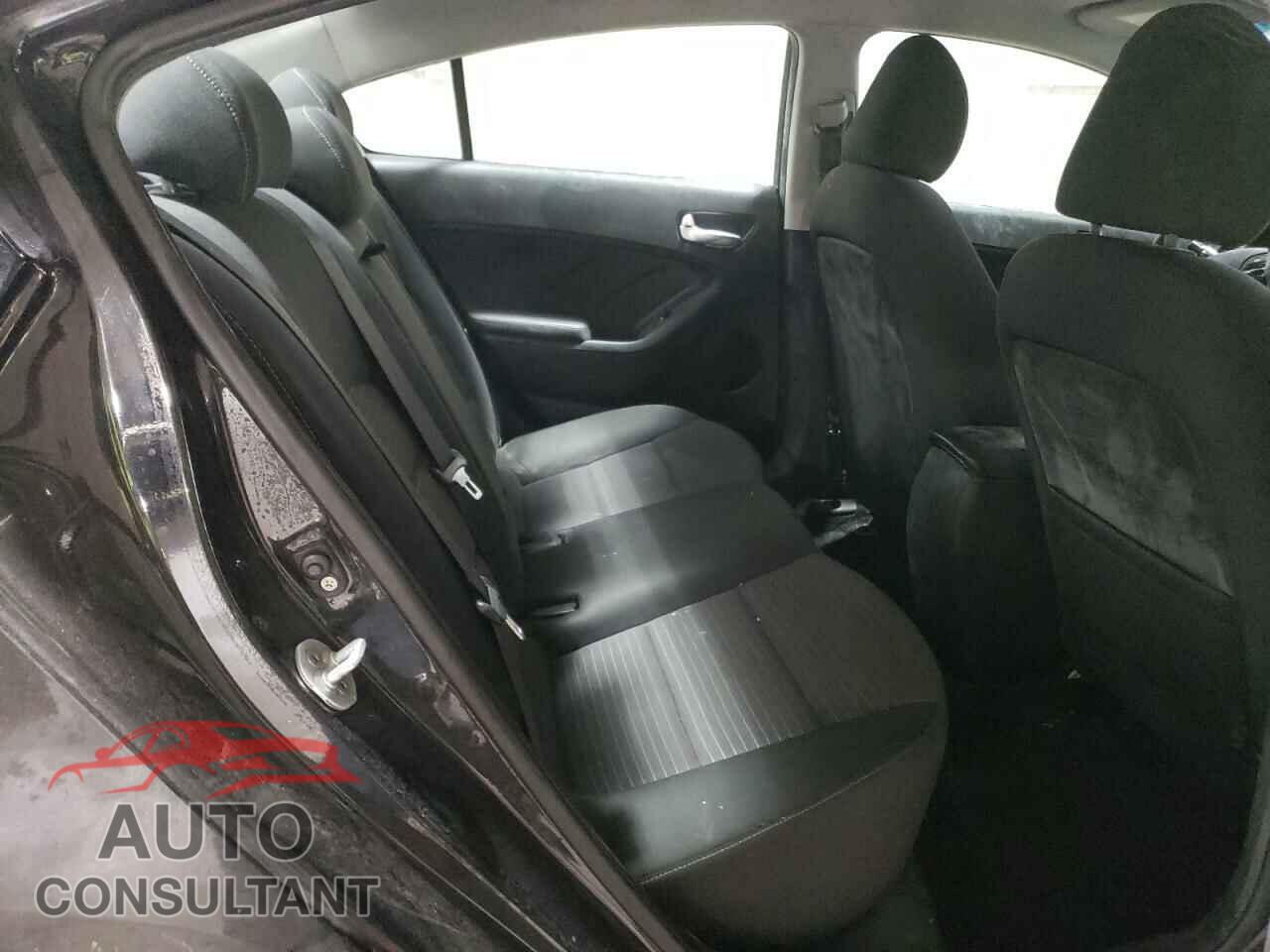 KIA FORTE 2017 - 3KPFL4A77HE054256