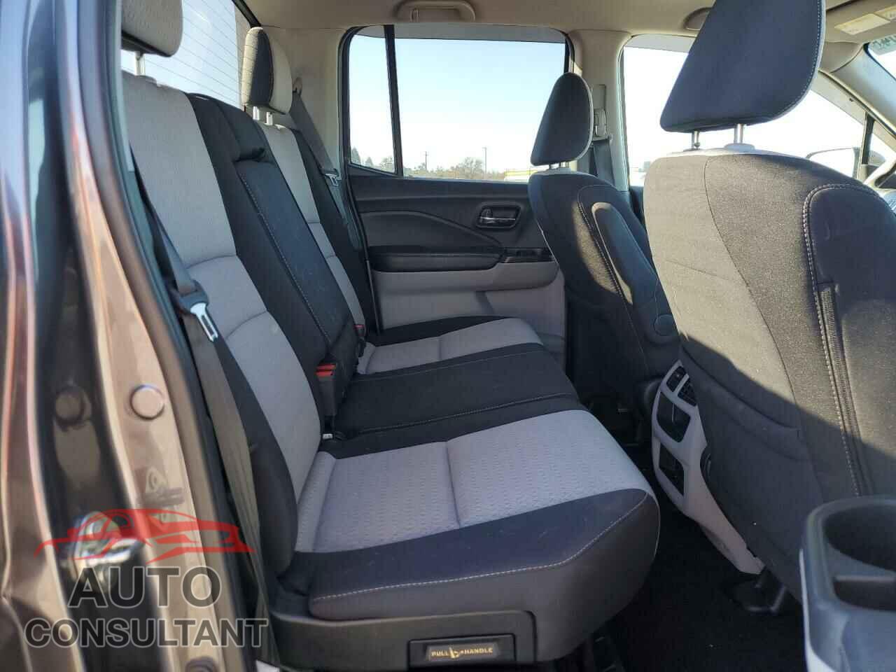 HONDA RIDGELINE 2017 - 5FPYK2F48HB007351