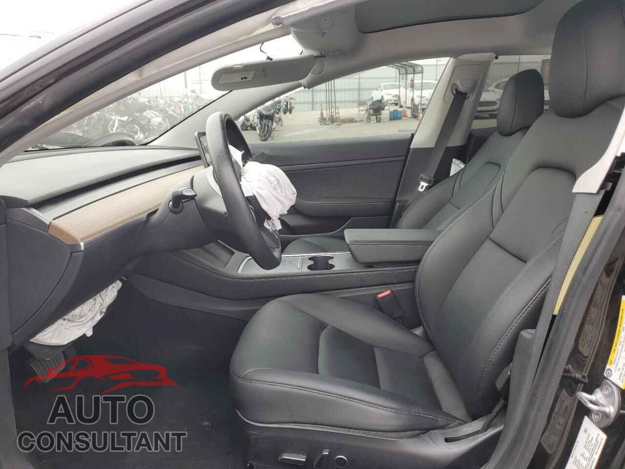 TESLA MODEL 3 2021 - 5YJ3E1EA8MF870611