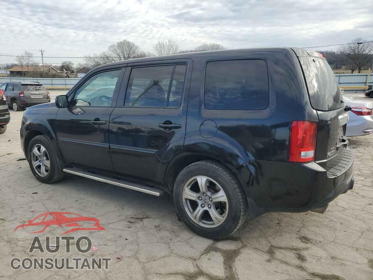 HONDA PILOT 2012 - 5FNYF4H49CB013822