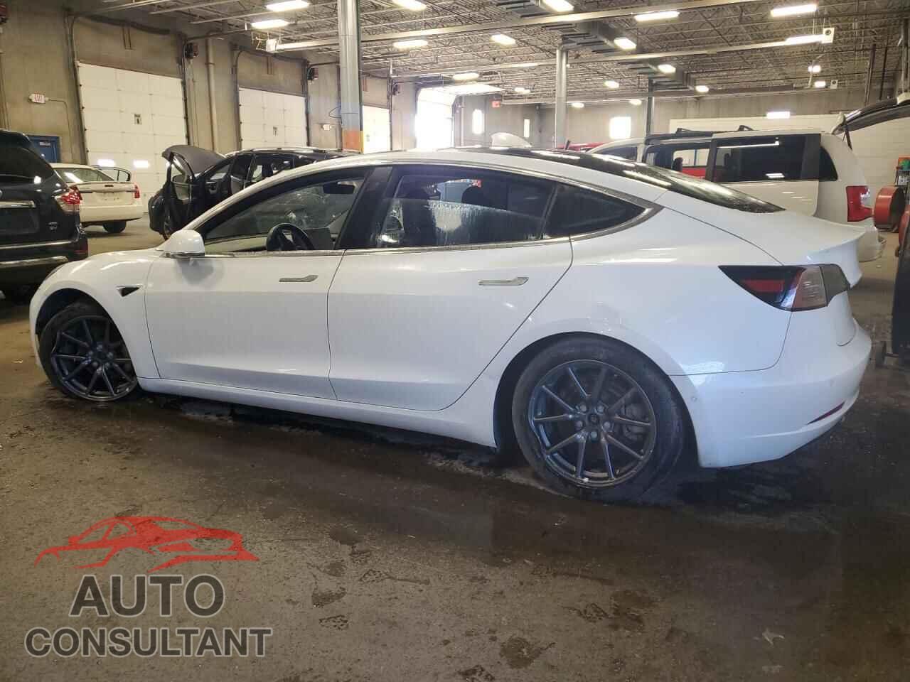 TESLA MODEL 3 2018 - 5YJ3E1EB0JF085388