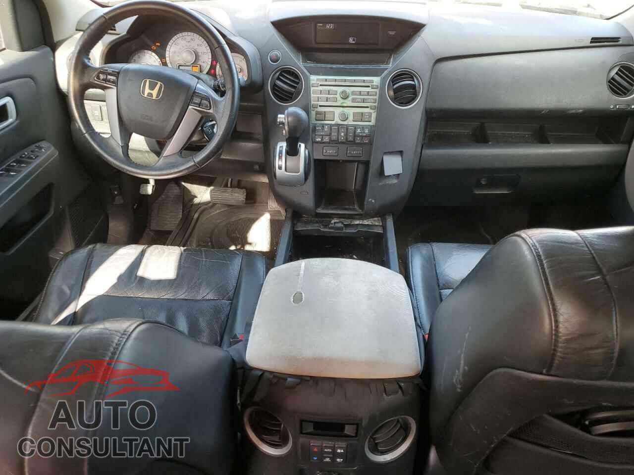 HONDA PILOT 2011 - 5FNYF3H69BB014432