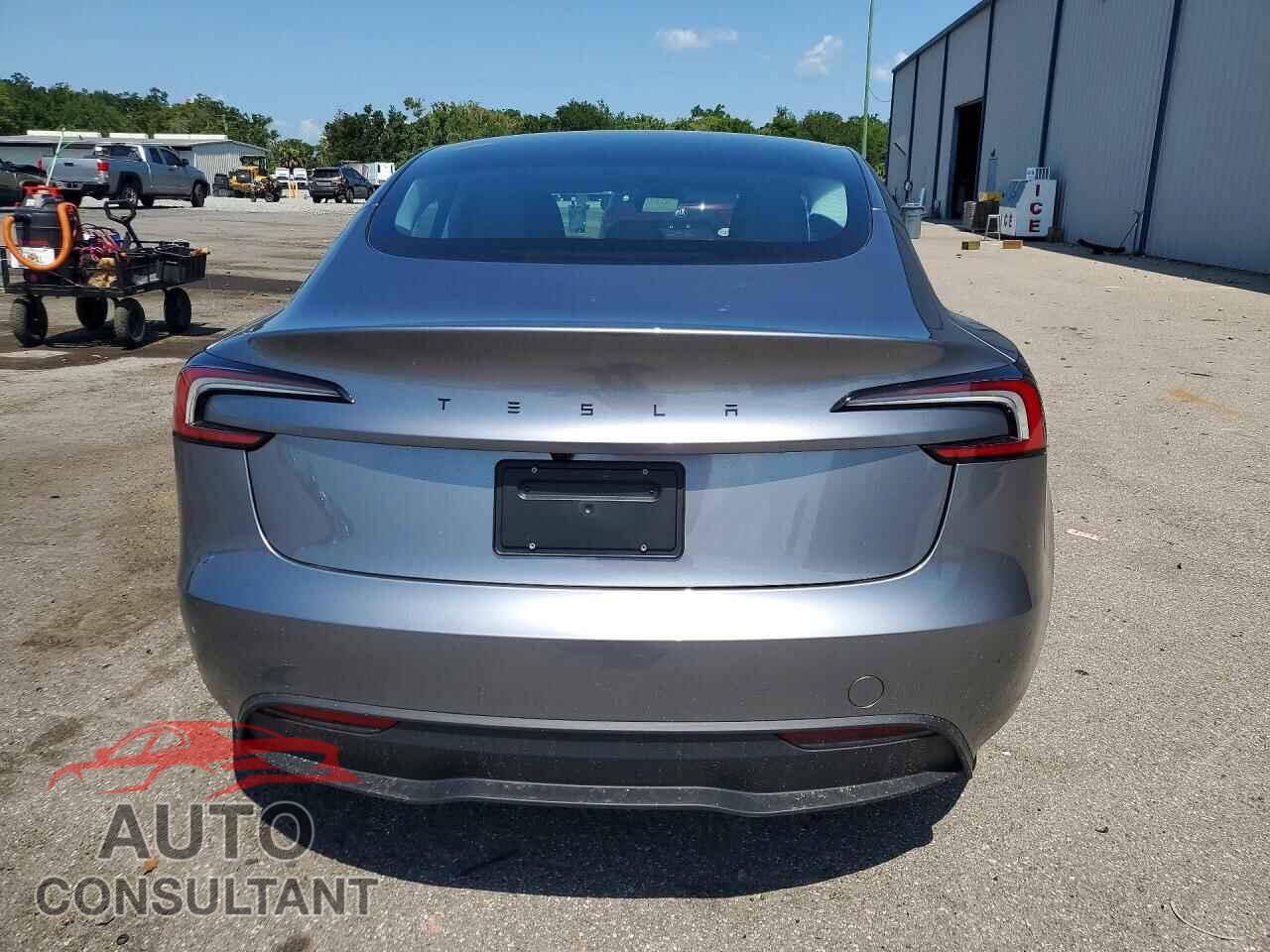 TESLA MODEL 3 2026 - 5YJ3E1EA0TF175456