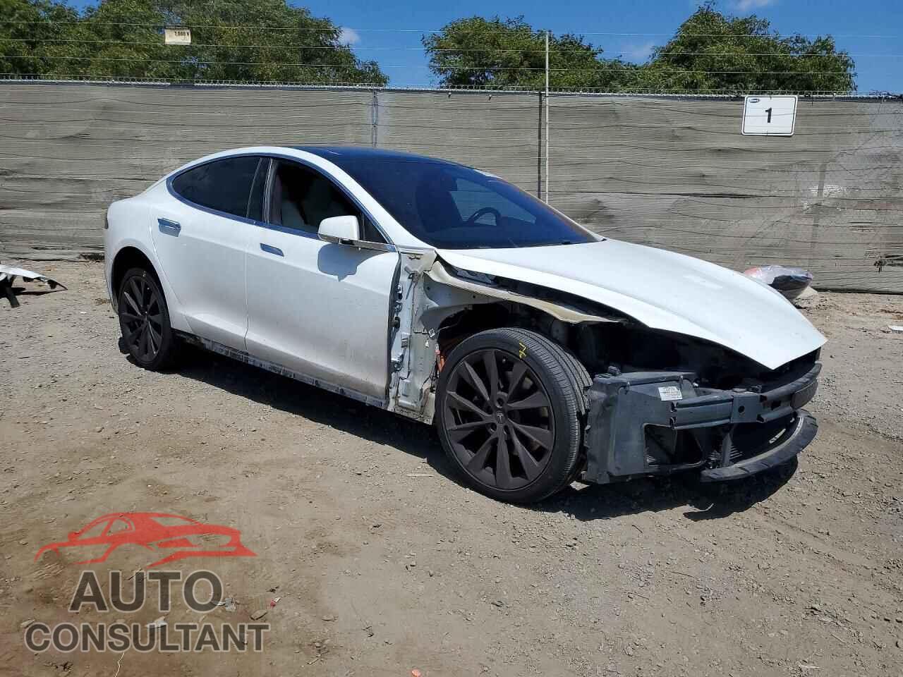 TESLA MODEL S 2020 - 5YJSA1E23LF356616