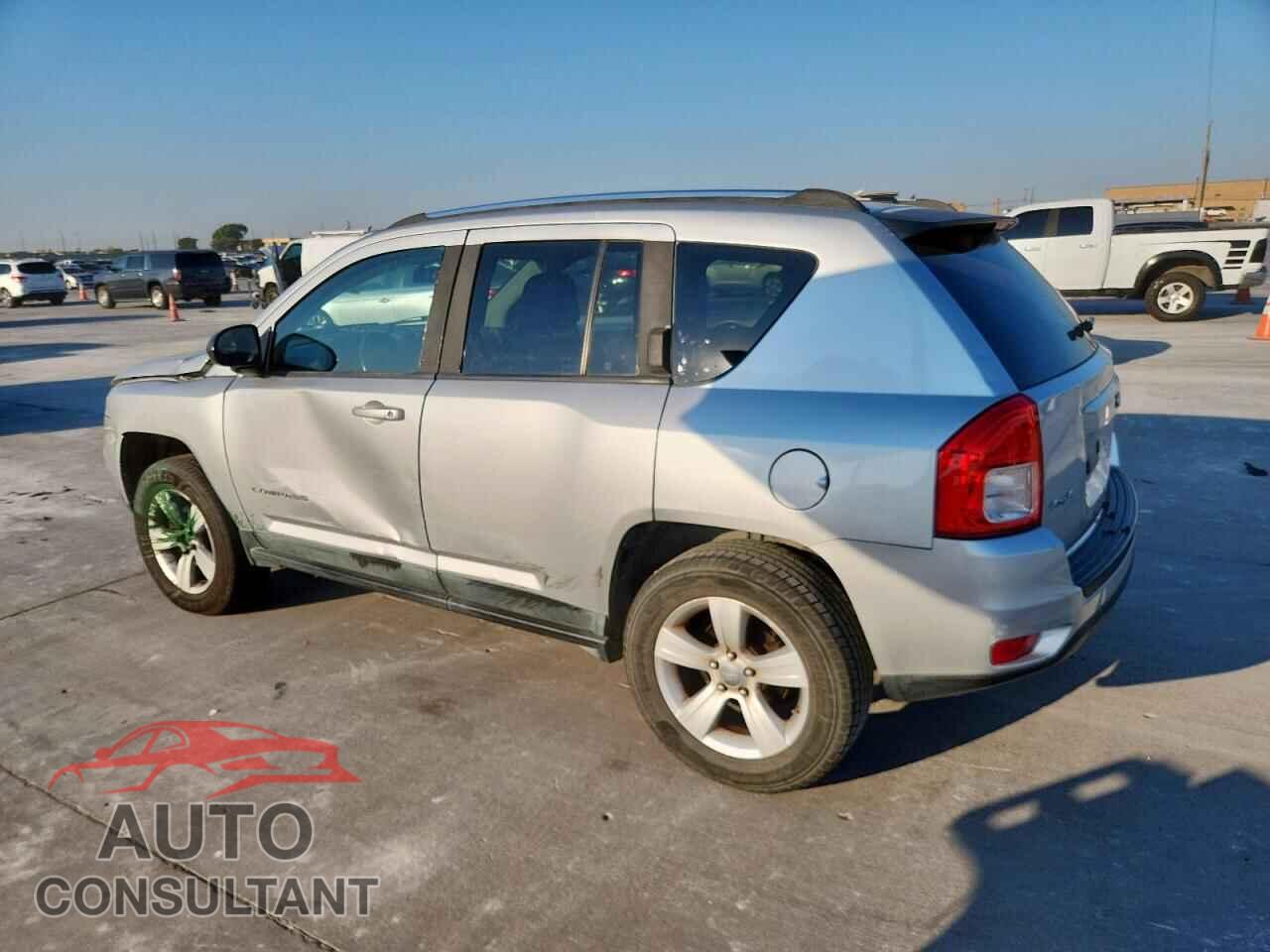 JEEP COMPASS 2011 - 1J4NF1FB5BD271774