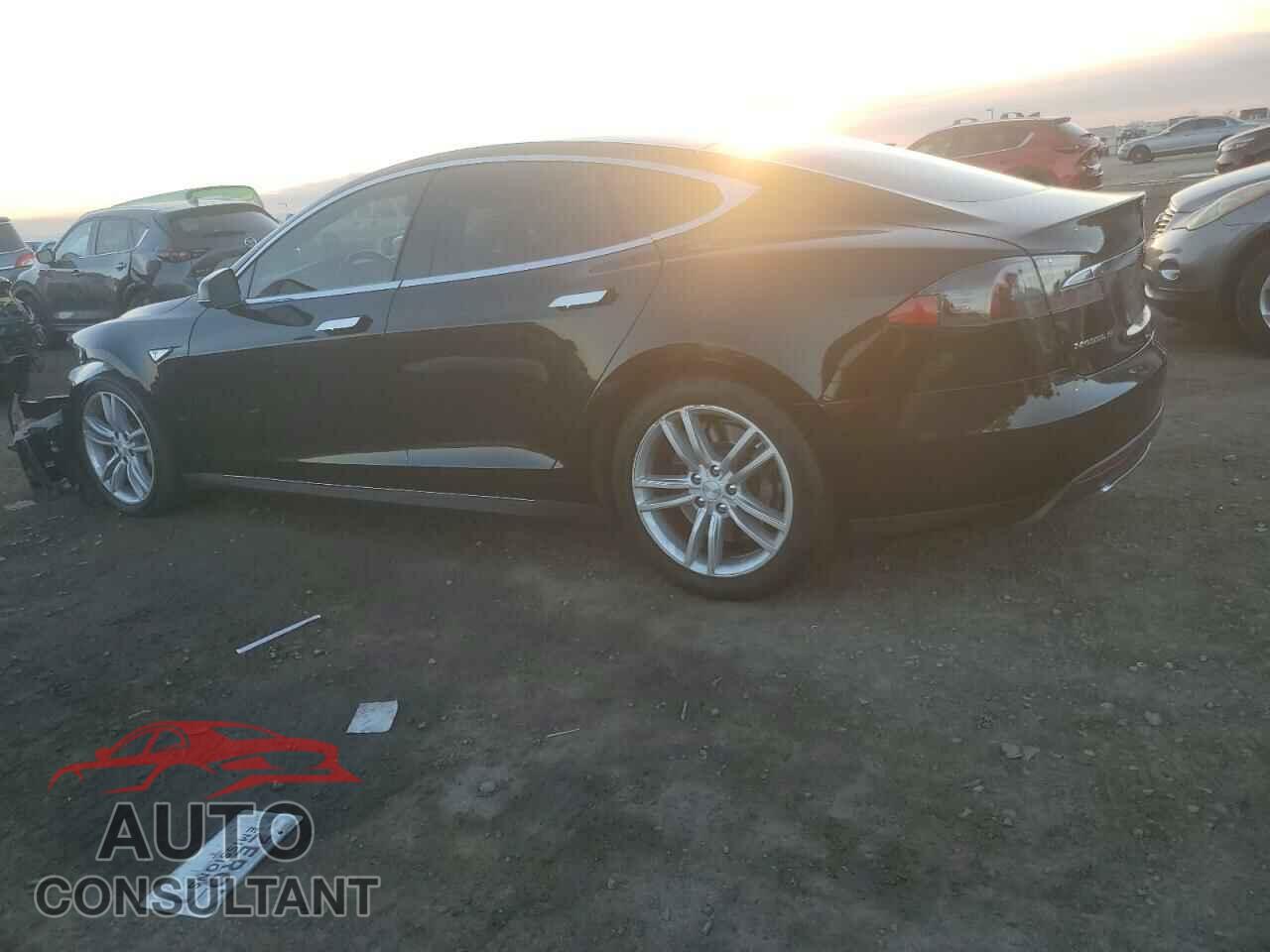 TESLA MODEL S 2014 - 5YJSA1H1XEFP48028