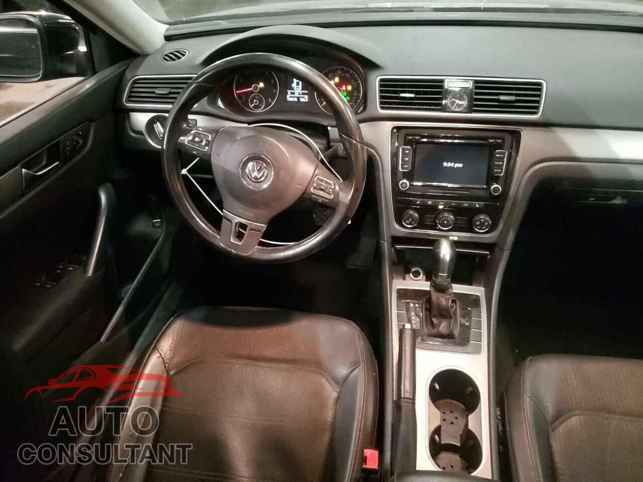 VOLKSWAGEN PASSAT 2014 - 1VWBP7A31EC003739