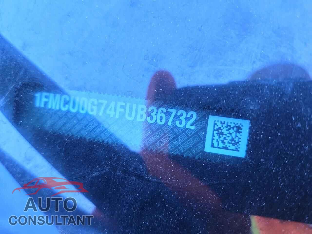 FORD ESCAPE 2015 - 1FMCU0G74FUB36732