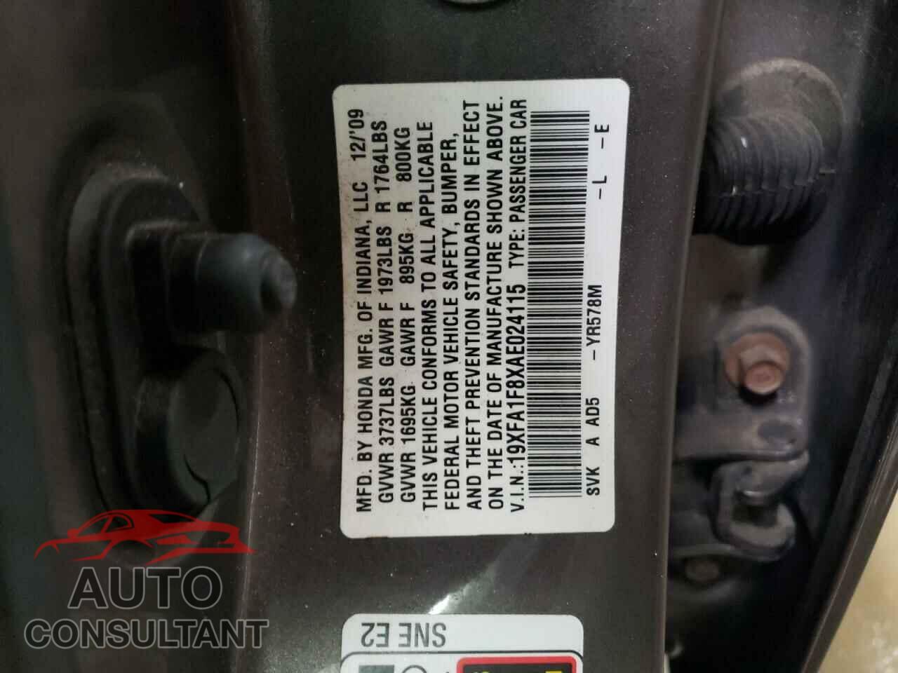 HONDA CIVIC 2010 - 19XFA1F8XAE024115