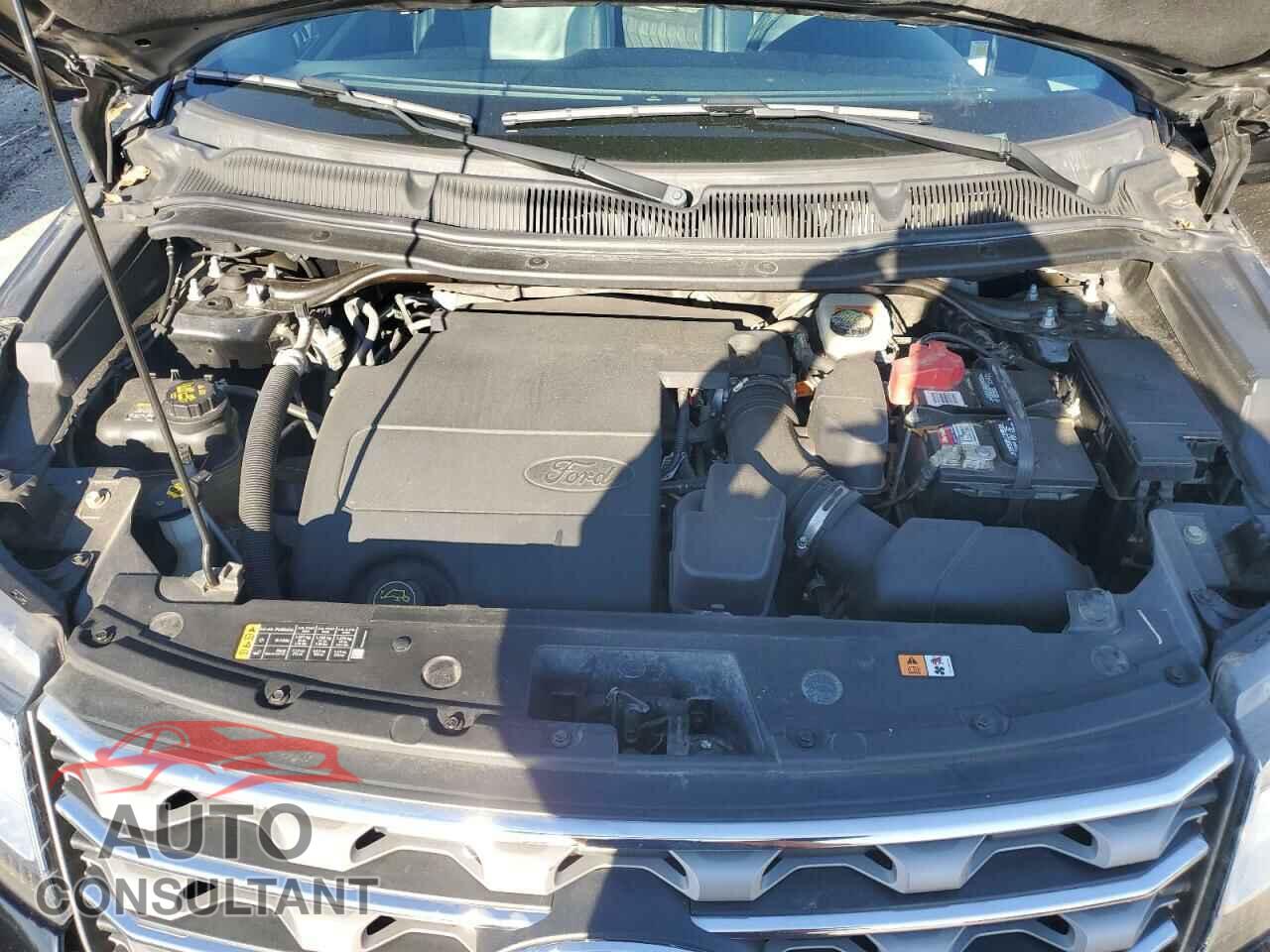 FORD EXPLORER 2017 - 1FM5K7D8XHGC53415