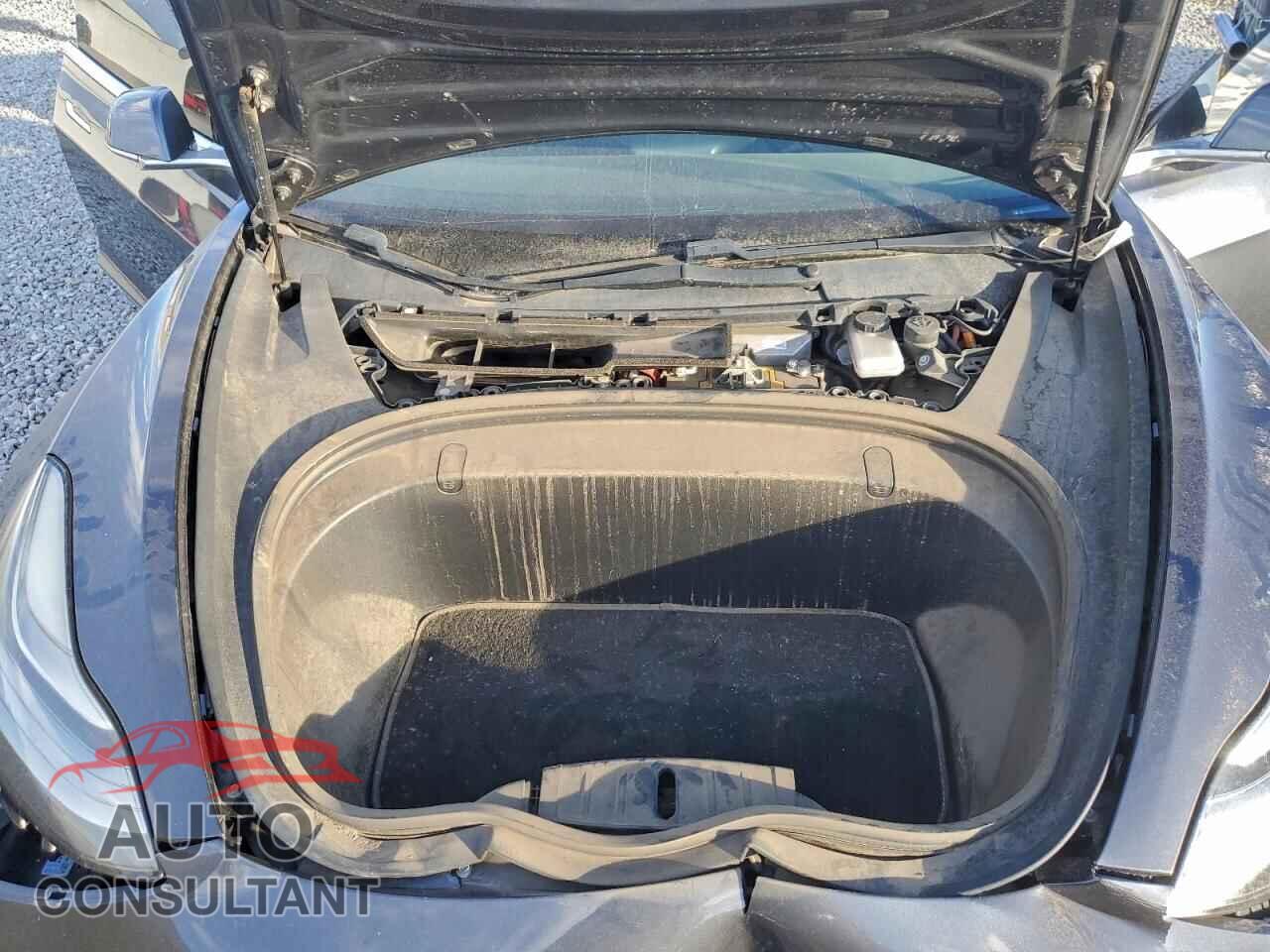 TESLA MODEL 3 2018 - 5YJ3E1EA0JF007832