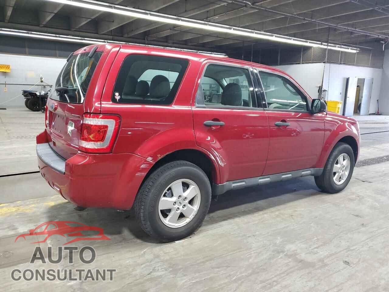 FORD ESCAPE 2010 - 1FMCU0C71AKA13304
