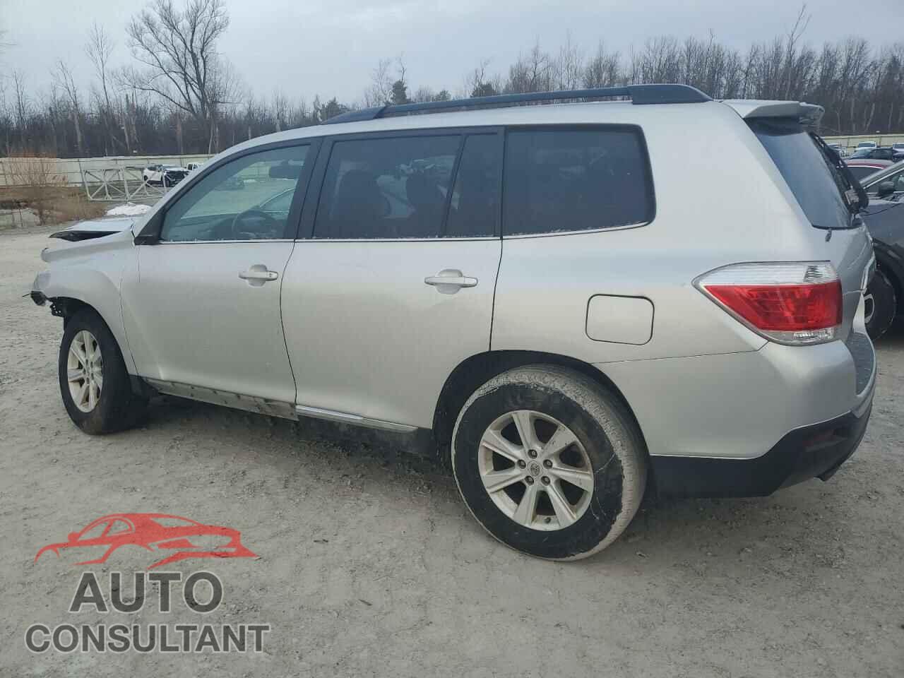 TOYOTA HIGHLANDER 2013 - 5TDBK3EH8DS209895