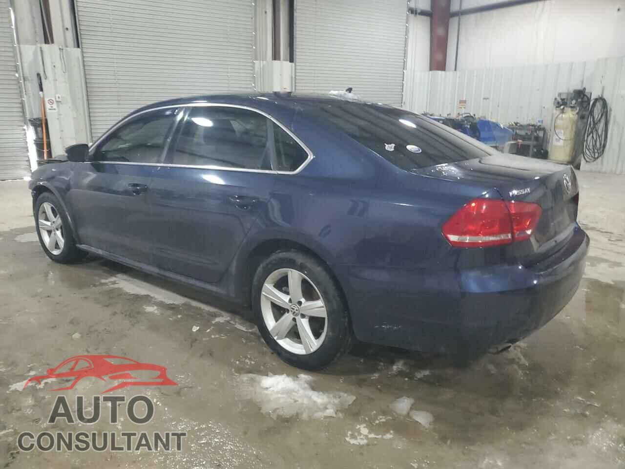 VOLKSWAGEN PASSAT 2013 - 1VWBP7A38DC123780