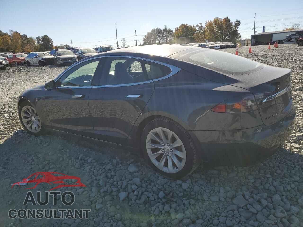 TESLA MODEL S 2017 - 5YJSA1E2XHF211354