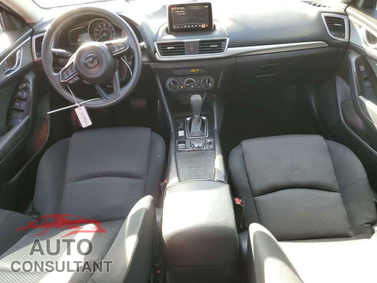 MAZDA 3 2017 - 3MZBN1U72HM100856