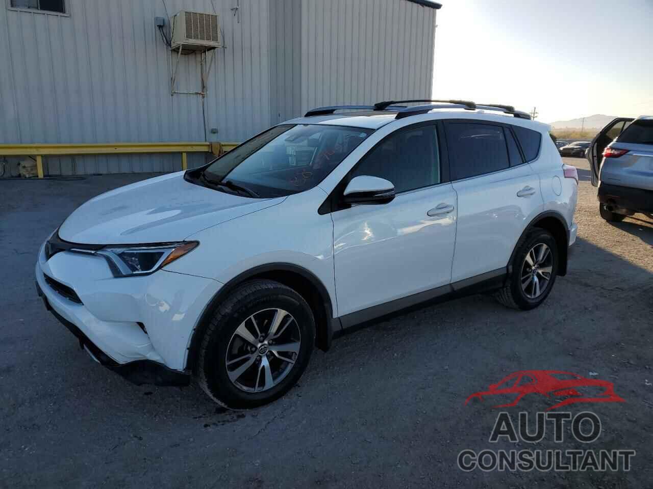 TOYOTA RAV4 2018 - JTMWFREV0JD118612