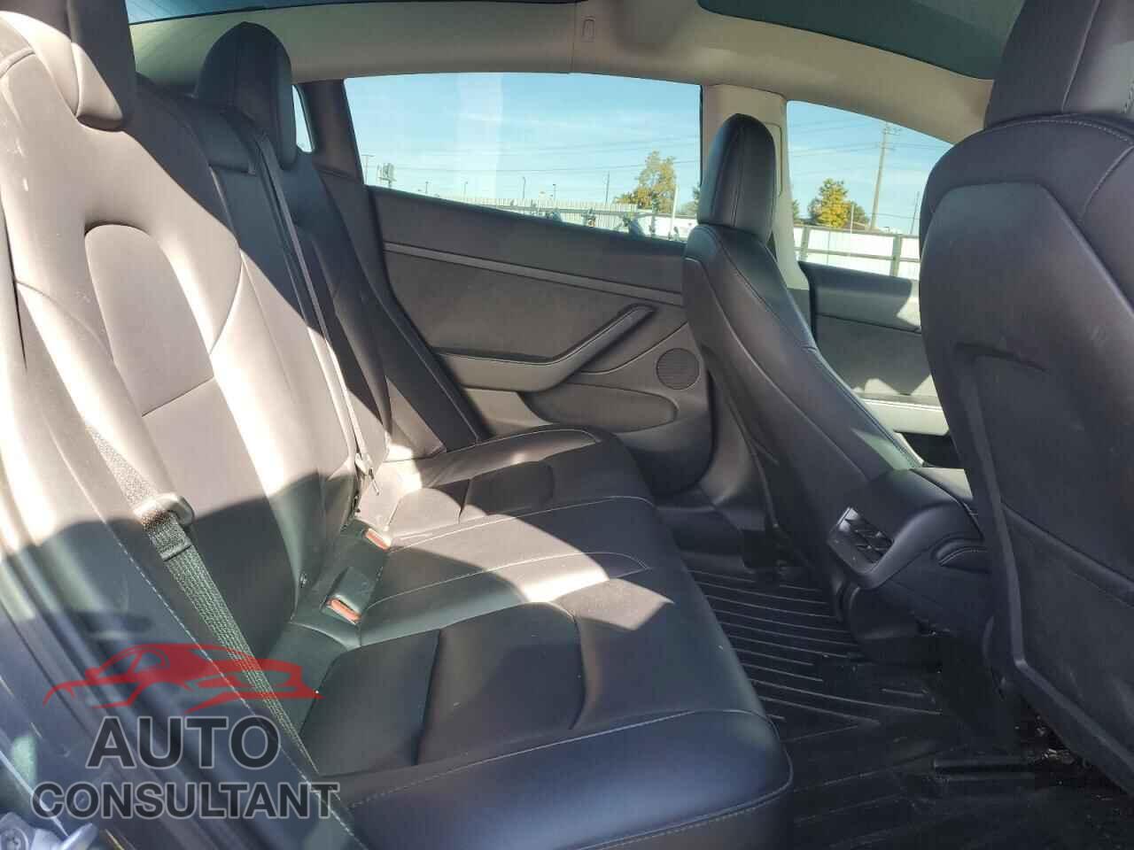 TESLA MODEL 3 2023 - 5YJ3E1EC7PF417537
