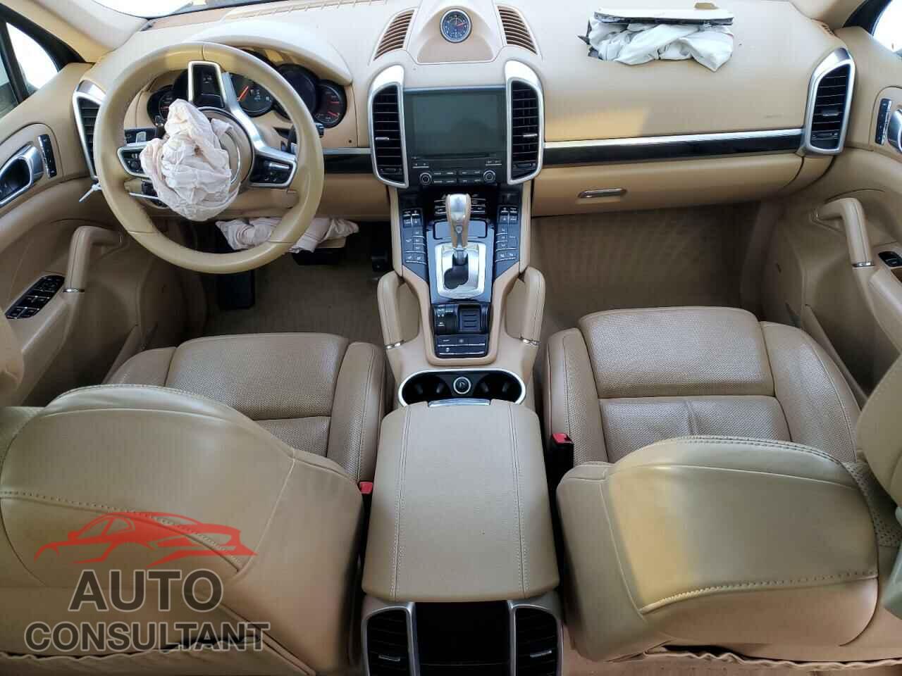 PORSCHE CAYENNE 2017 - WP1AA2A21HKA83191
