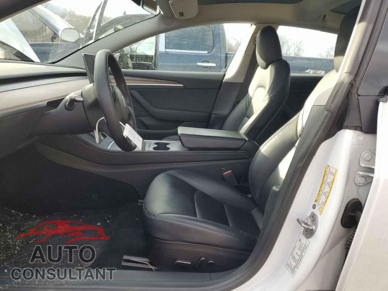 TESLA MODEL 3 2022 - 5YJ3E1EA9NF233695