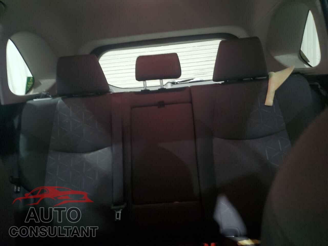TOYOTA RAV4 2019 - JTMP1RFV6KD505653