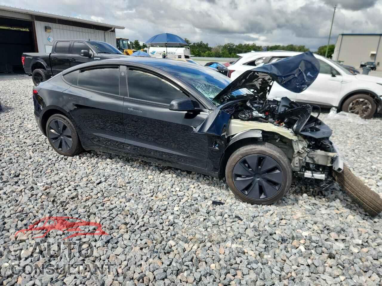 TESLA MODEL 3 2024 - 5YJ3E1EA7RF834366