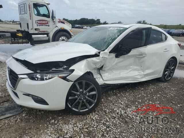 MAZDA 3 2018 - 3MZBN1V36JM255976