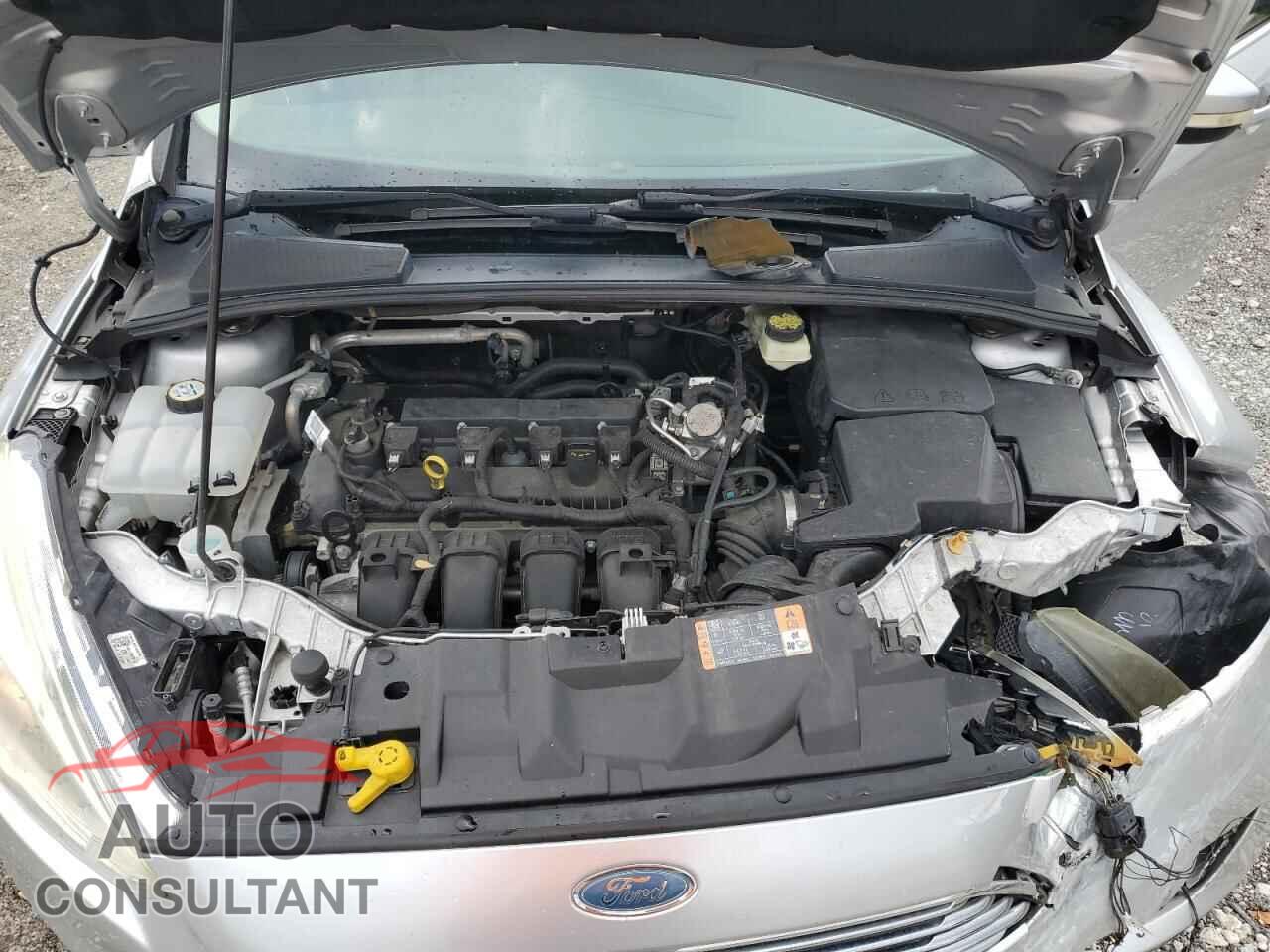 FORD FOCUS 2017 - 1FADP3J26HL231970