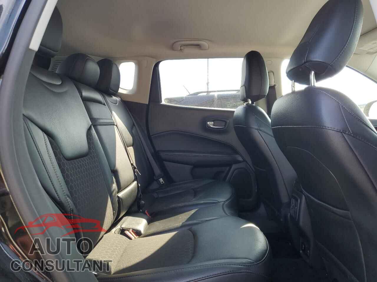 JEEP COMPASS 2019 - 3C4NJDBB6KT786580
