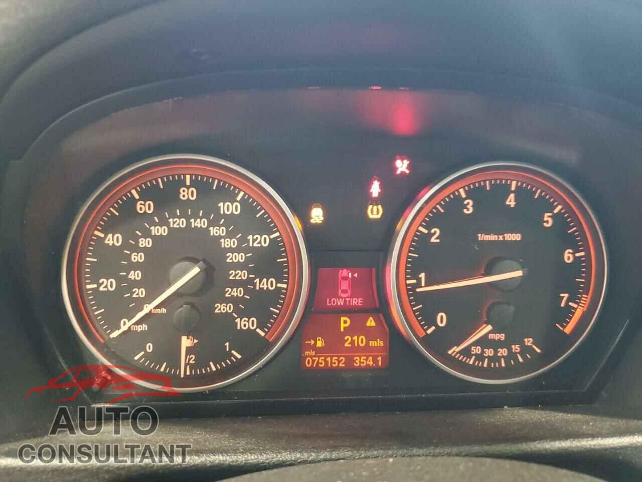 BMW X1 2015 - WBAVL1C57FVY40277