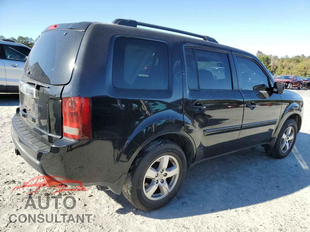 HONDA PILOT 2011 - 5FNYF3H44BB052097