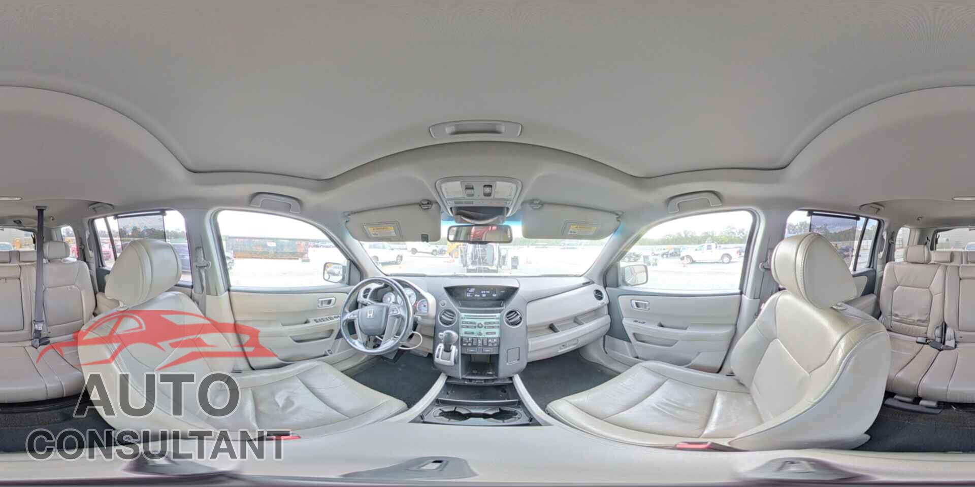HONDA PILOT 2011 - 5FNYF3H52BB009032