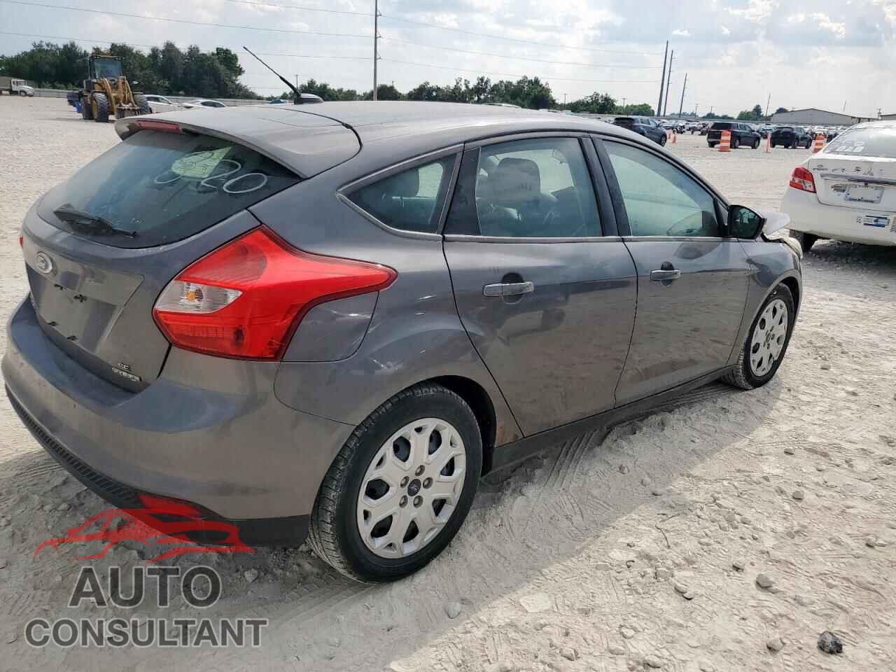 FORD FOCUS 2012 - 1FAHP3K27CL372409