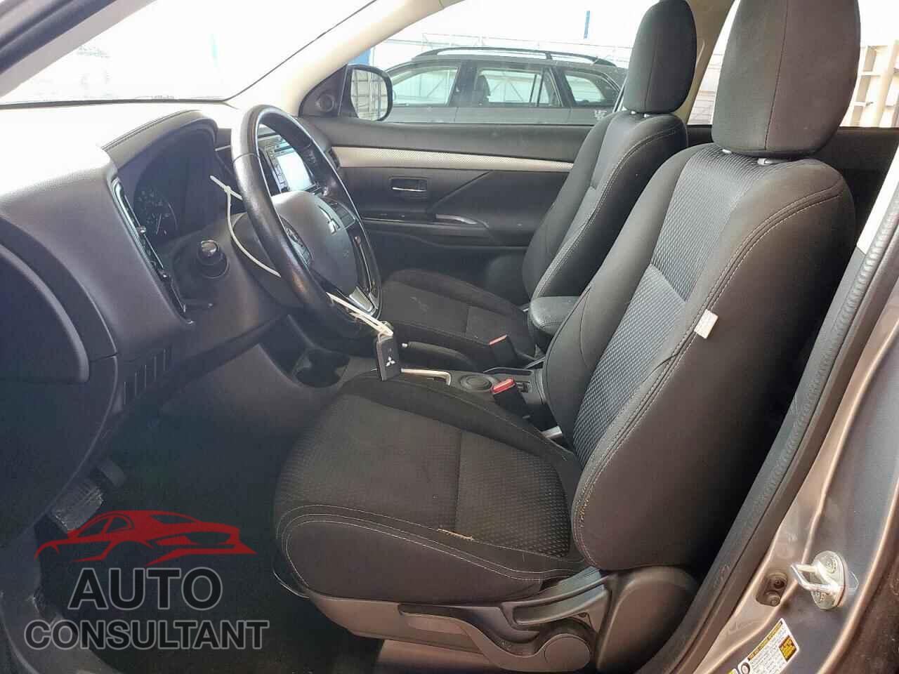 MITSUBISHI OUTLANDER 2016 - JA4AD3A33GZ052225
