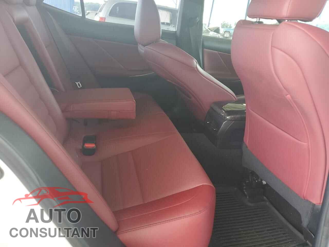 LEXUS IS 2017 - JTHBA1D22H5060382