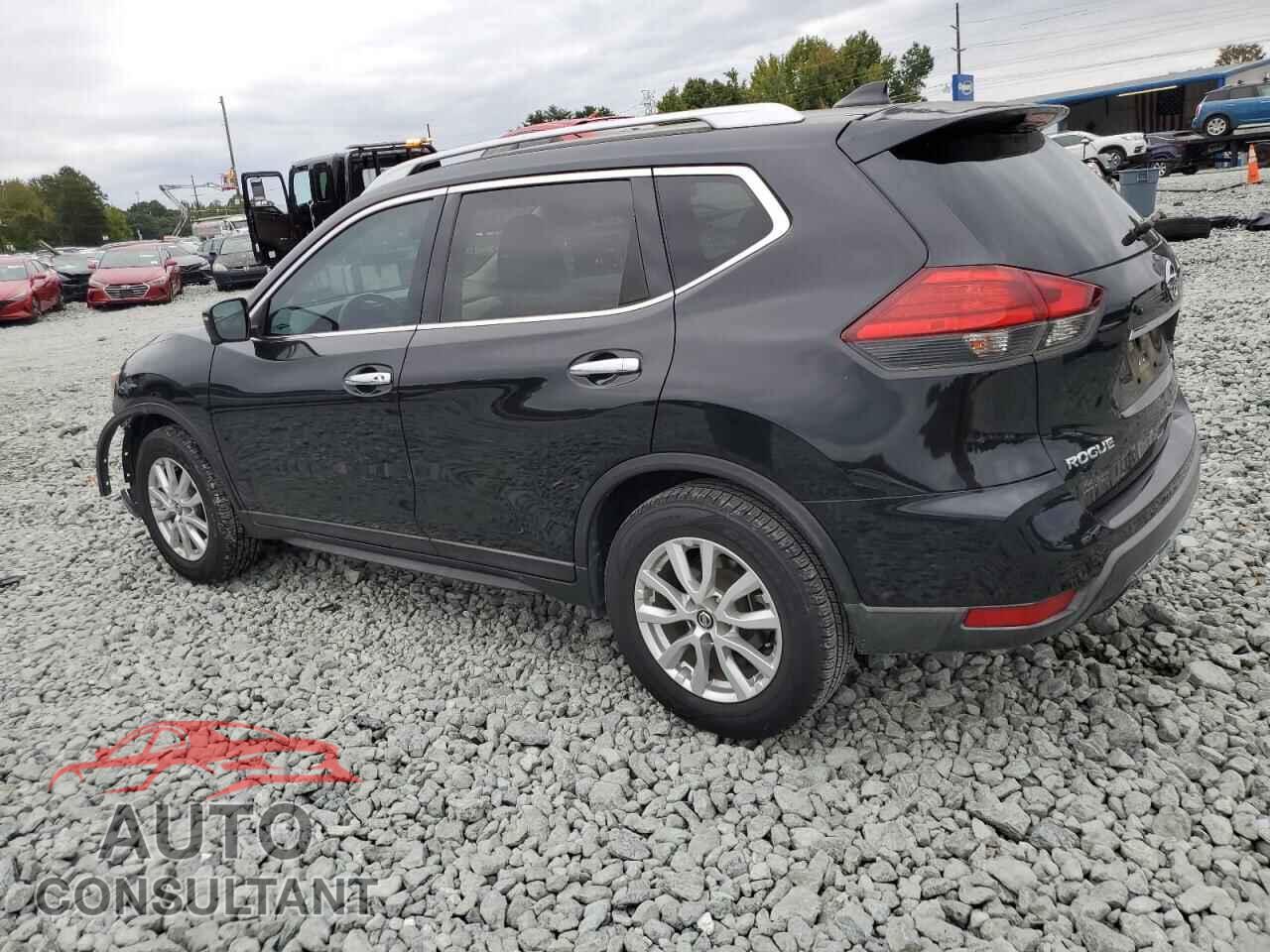 NISSAN ROGUE 2017 - KNMAT2MT1HP570393