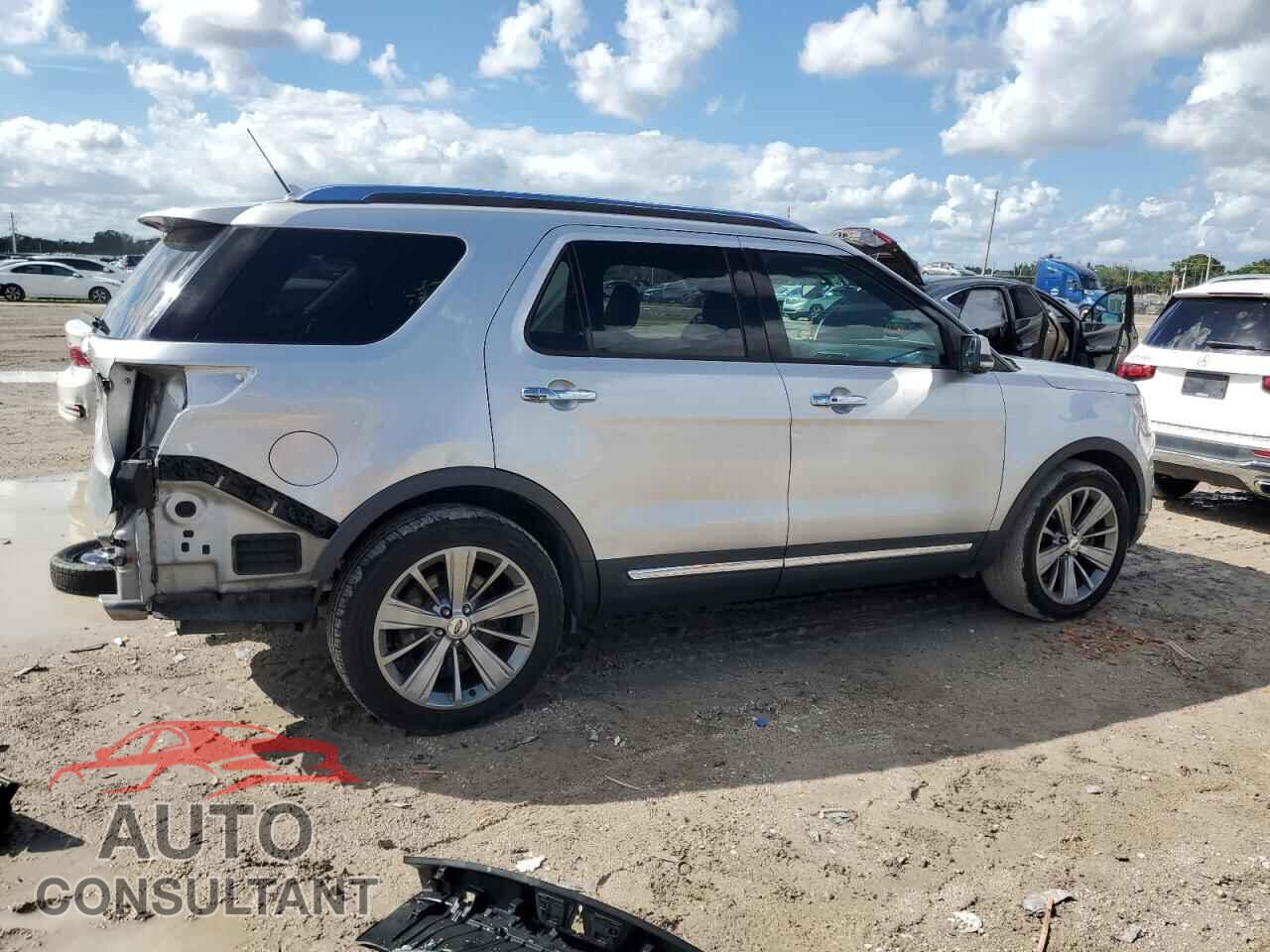 FORD EXPLORER 2018 - 1FM5K7F82JGB32946