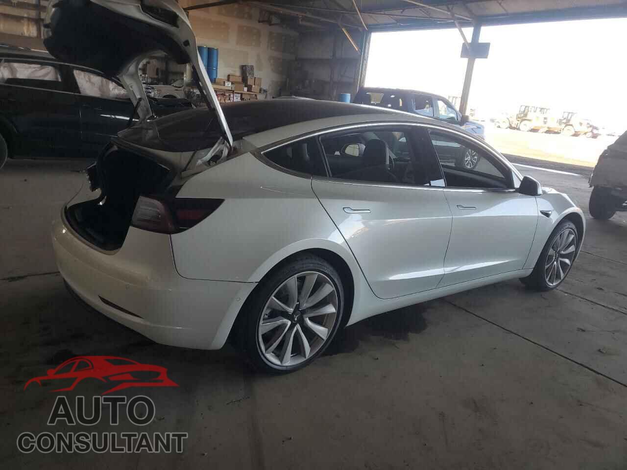 TESLA MODEL 3 2018 - 5YJ3E1EA2JF018394