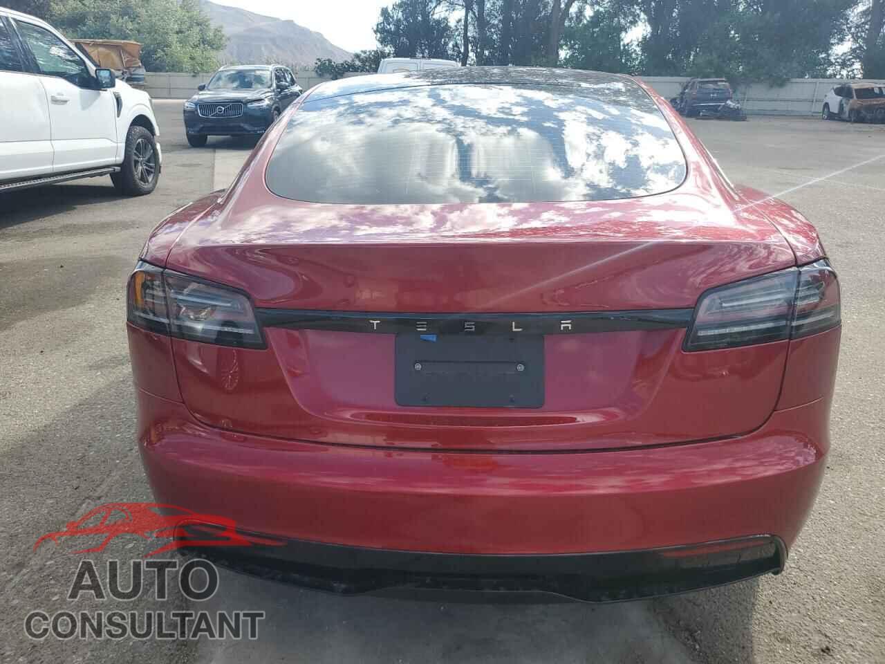 TESLA MODEL S 2024 - 5YJSA1E50RF542388