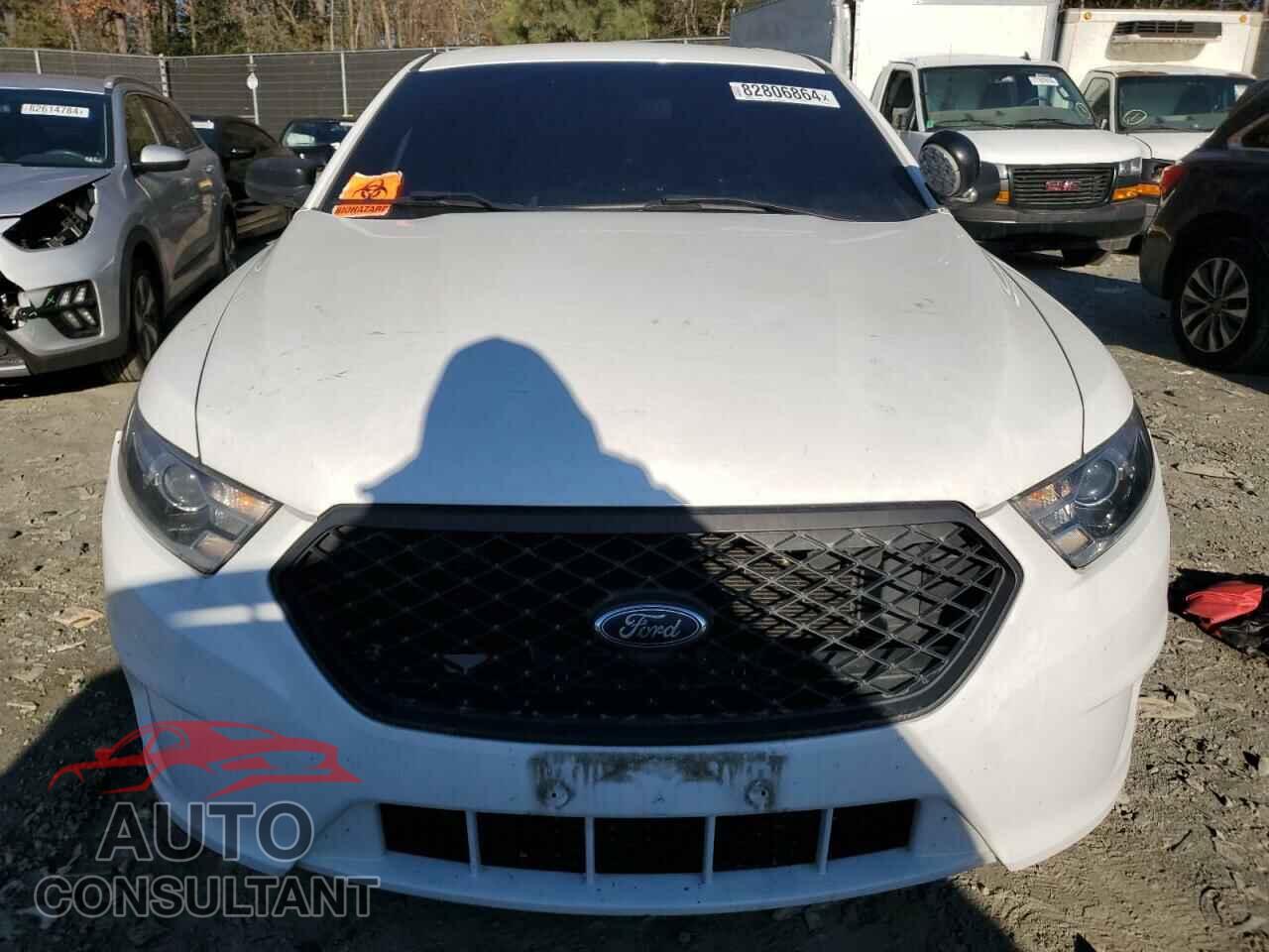 FORD TAURUS 2017 - 1FAHP2L86HG100186