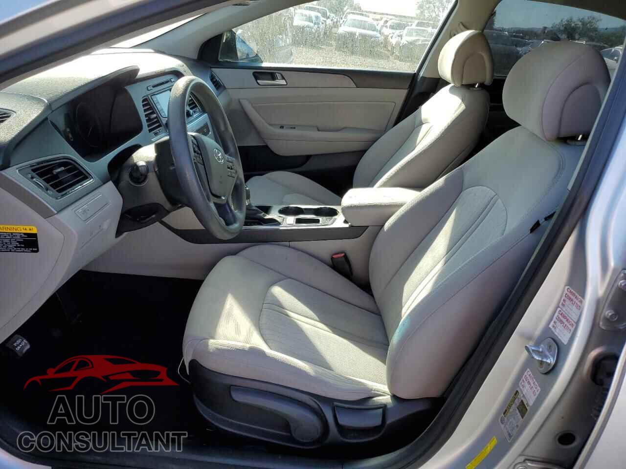 HYUNDAI SONATA 2016 - KMHE24L14GA012275