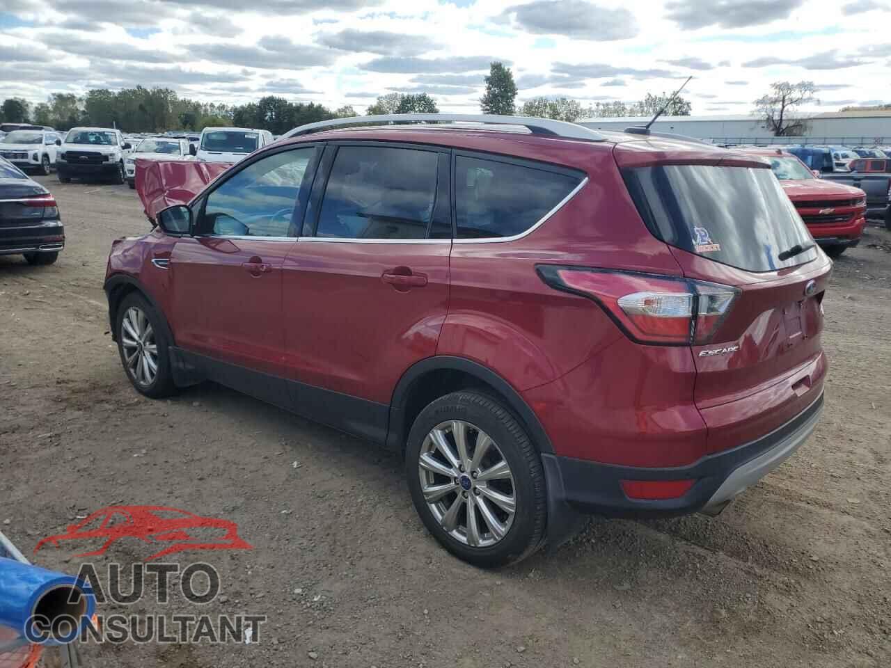 FORD ESCAPE 2017 - 1FMCU9J97HUB15147
