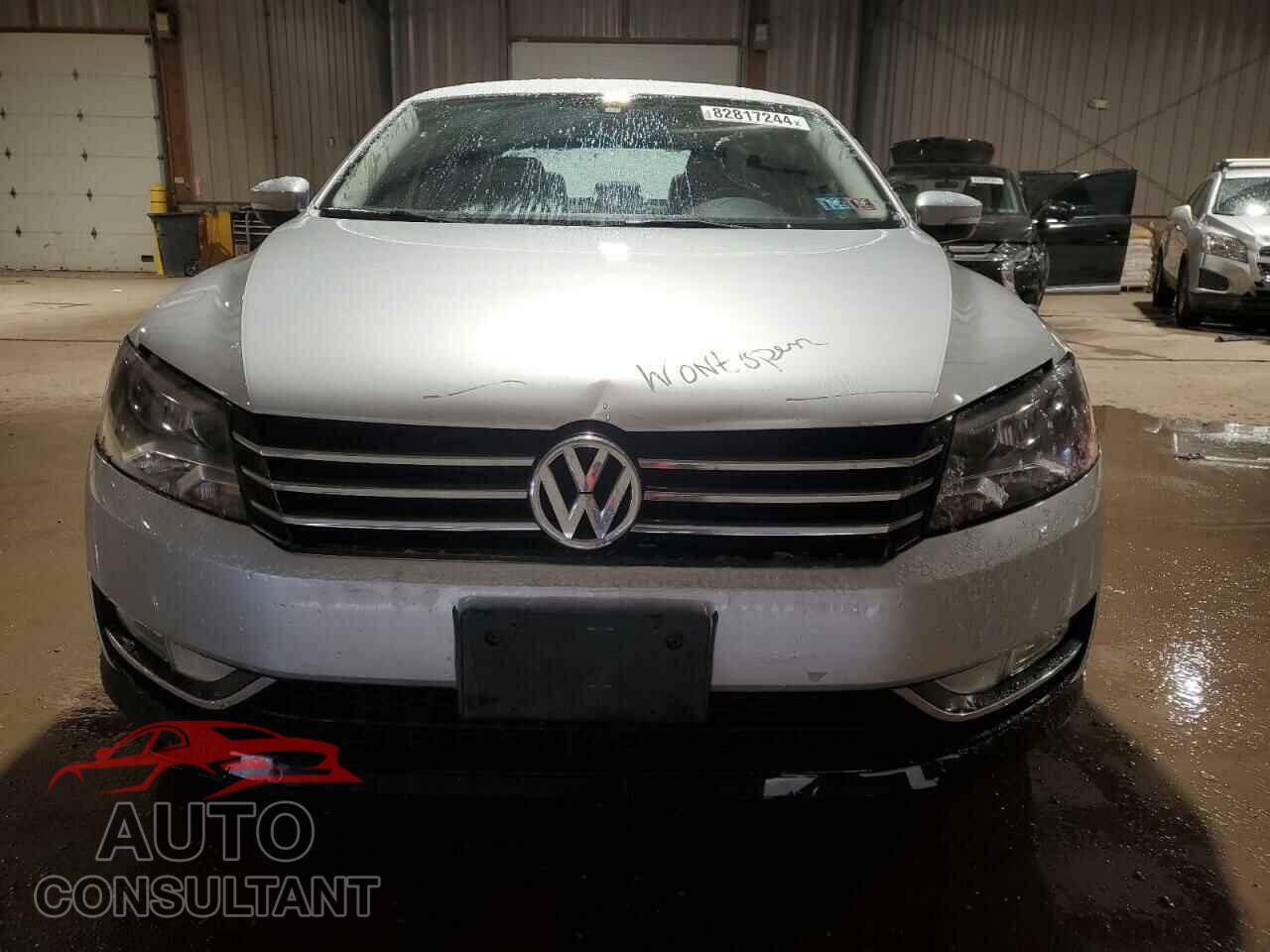 VOLKSWAGEN PASSAT 2015 - 1VWAT7A32FC104846