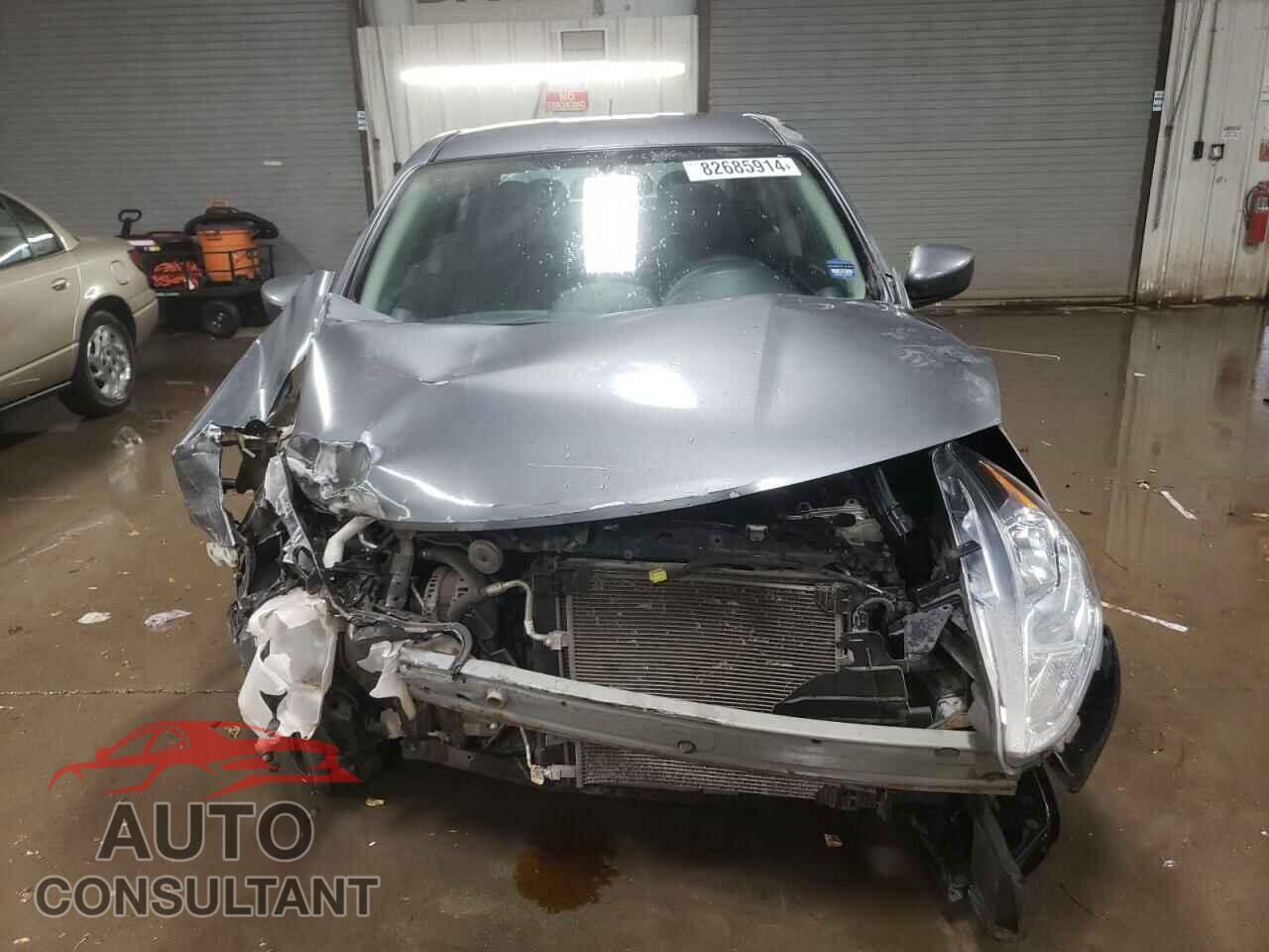 NISSAN VERSA 2018 - 3N1CN7AP1JL812207