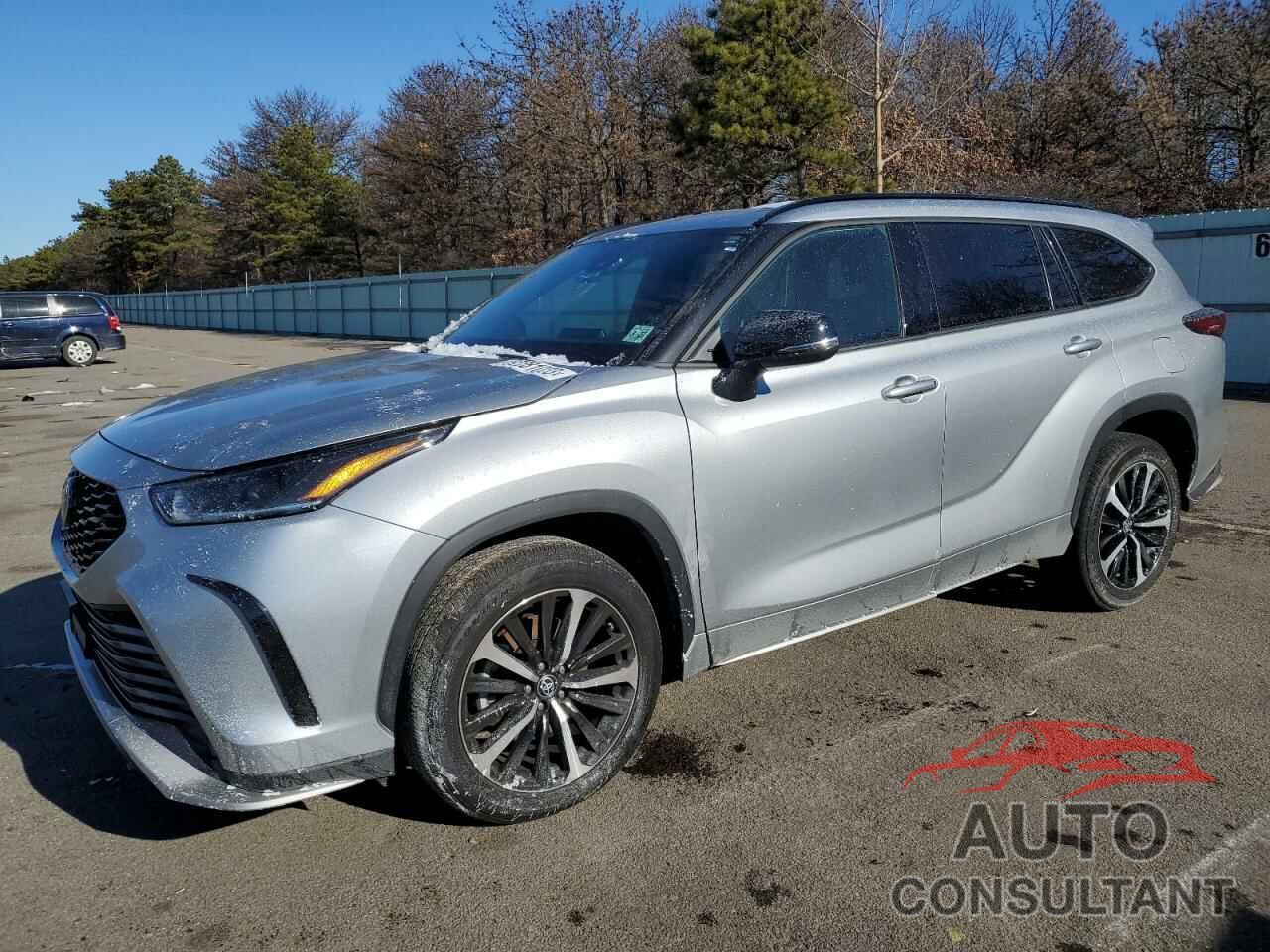 TOYOTA HIGHLANDER 2022 - 5TDLZRBH2NS200960