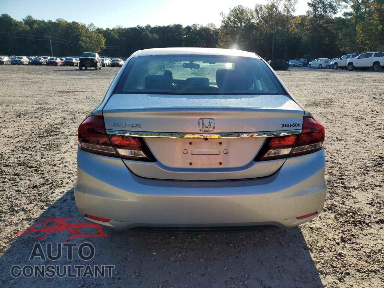 HONDA CIVIC 2015 - 19XFB2F8XFE055049