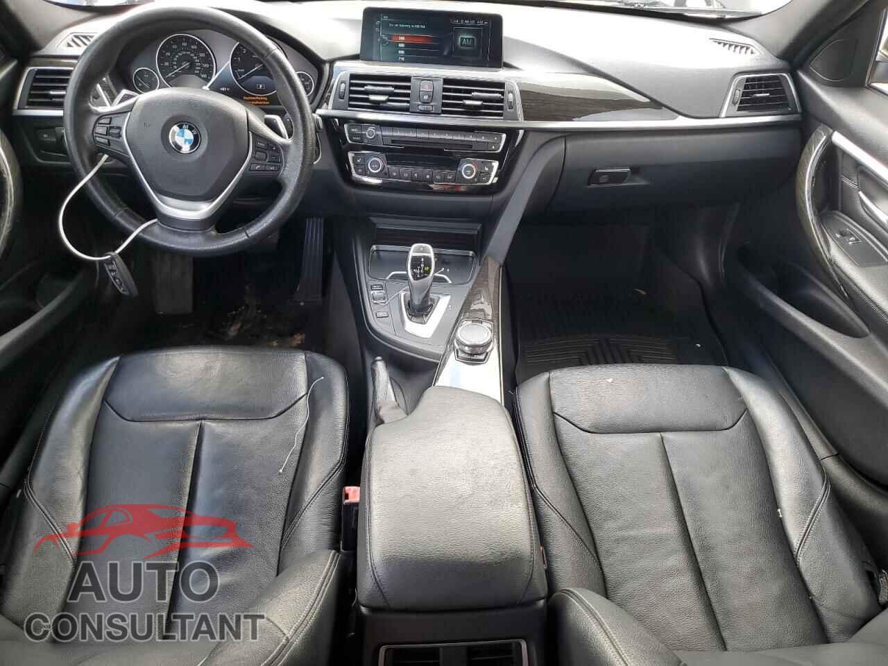 BMW 3 SERIES 2017 - WBA8B9G55HNU49947