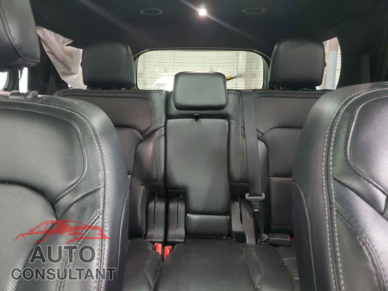 FORD EXPLORER 2019 - 1FM5K7F84KGA11157