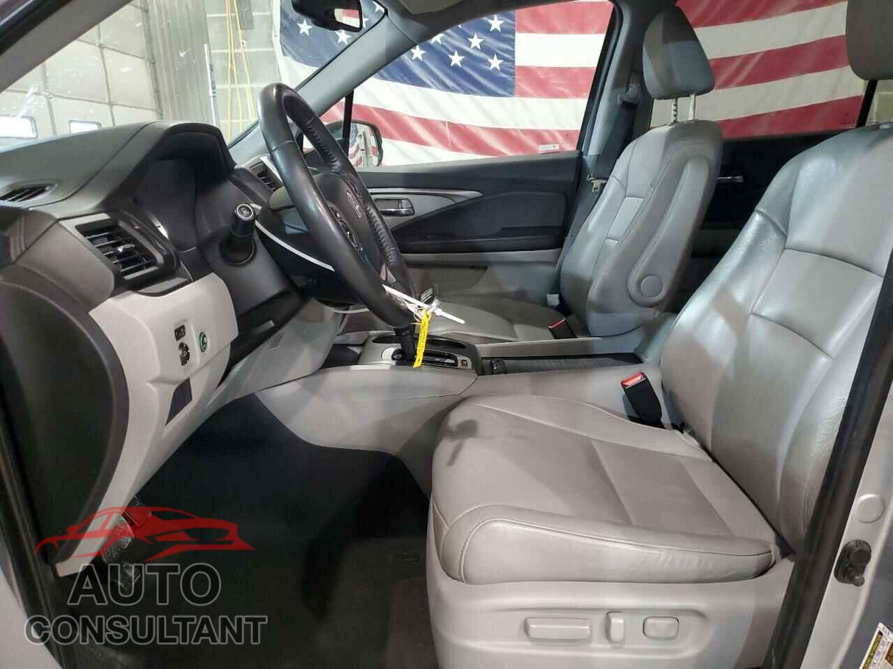 HONDA PILOT 2016 - 5FNYF6H58GB089266