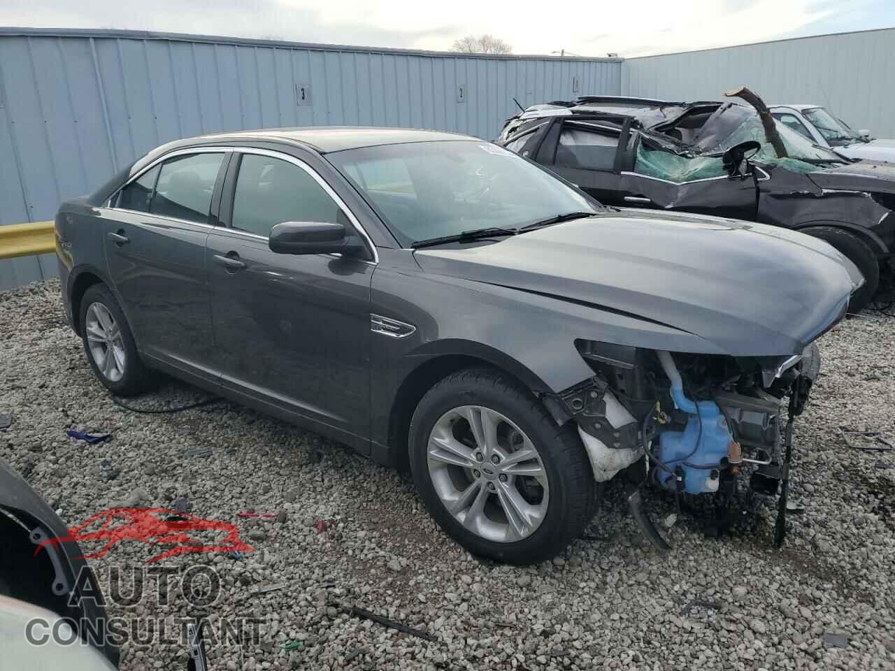 FORD TAURUS 2018 - 1FAHP2E88JG100905